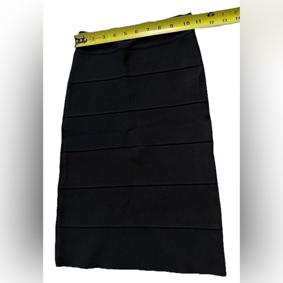 BCBGMAXAZRIA Black Bandage Pencil Skirt XS Bodycon Stretch High Waist Knit Midi - Picture 5 of 7